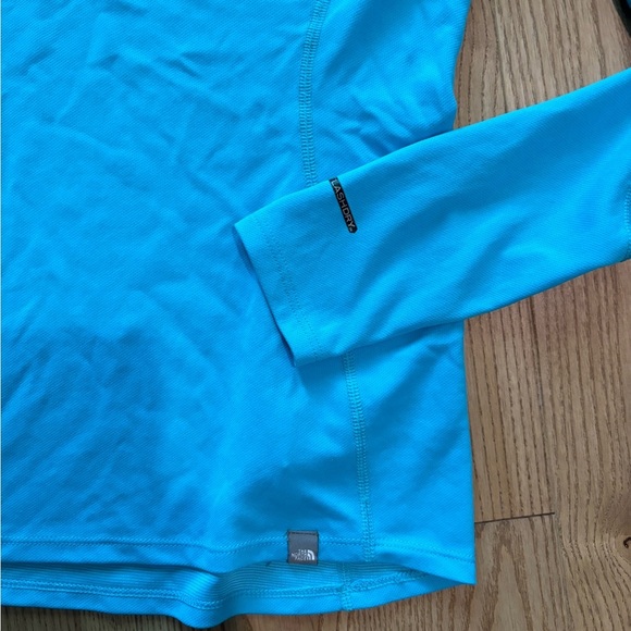 North Face Bright Blue Sporty Long Sleeve Top - Picture 2 of 8
